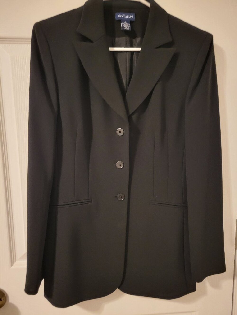 Ann Taylor Black 3-Button Structured Career Blazer Jacket M